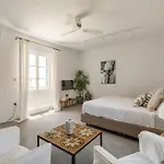 Beautiful, Sunny In Apartament