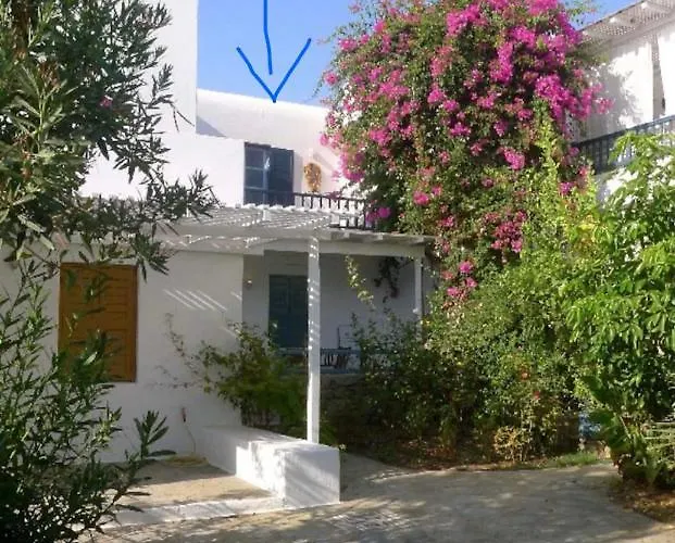 Beautiful, Sunny In * Mykonos Town